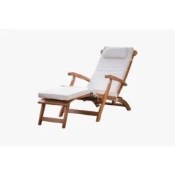 Loungy Outdoor Lounger