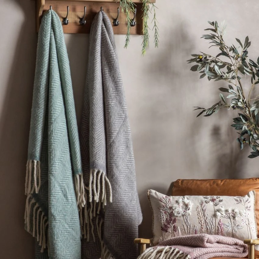 Toasty Wool Throw 2 Toasty Wool Throw - Image 2