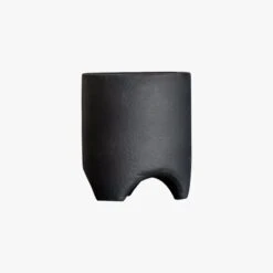 Dobbs Planter Black Large
