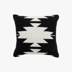 Santo Cushion Cover