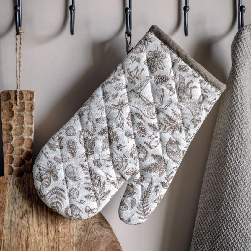 Woodland Wildlife Single Oven Glove 2 Woodland Wildlife Single Oven Glove - Image 2